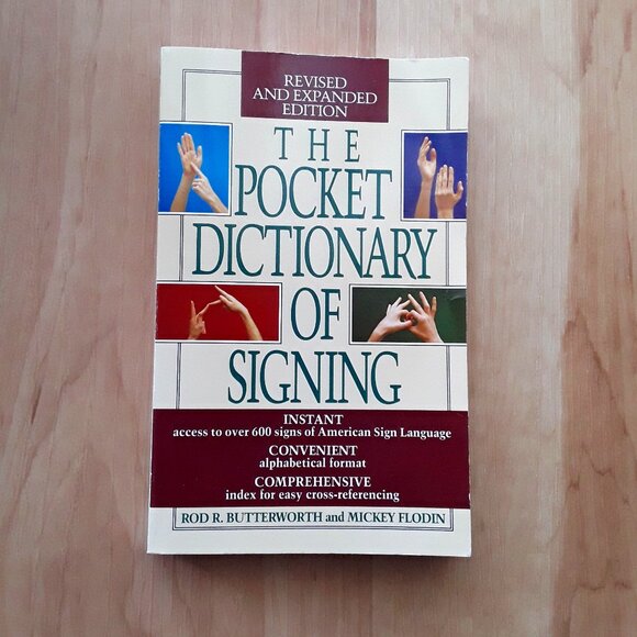 The Pocket Dictionary of Signing book - Picture 1 of 3
